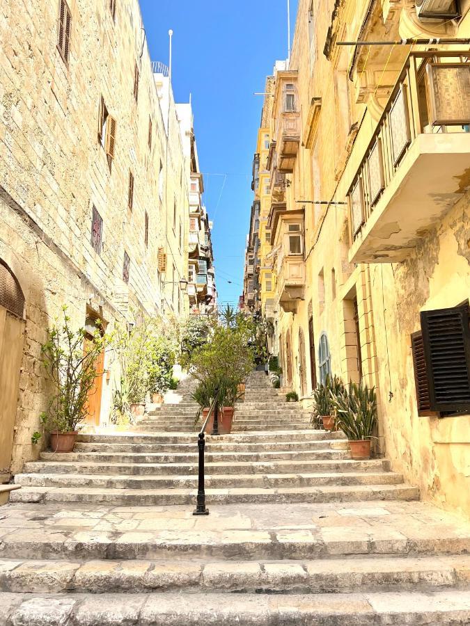 Modern Central 2Br Flat In Valletta By Arcobnb Extérieur photo