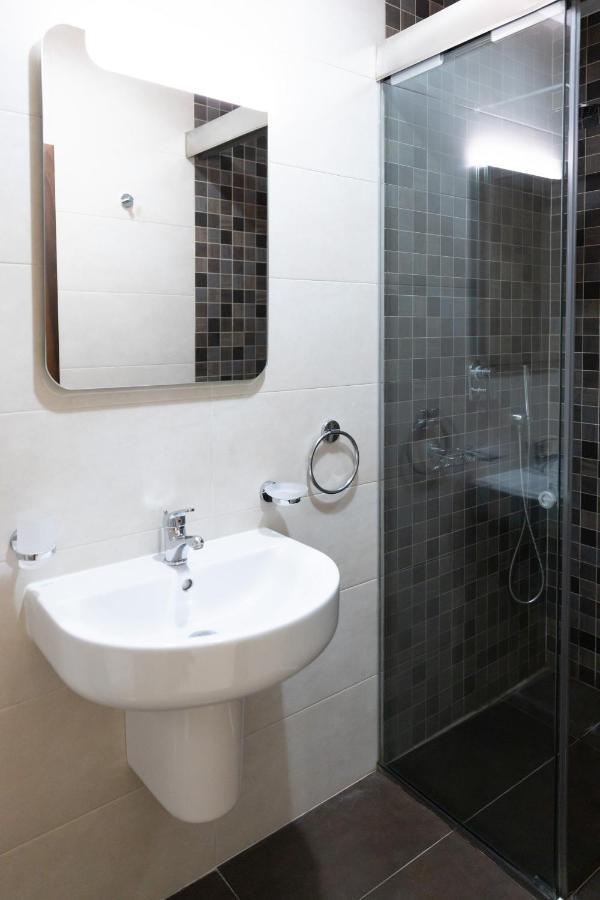 Modern Central 2Br Flat In Valletta By Arcobnb Extérieur photo