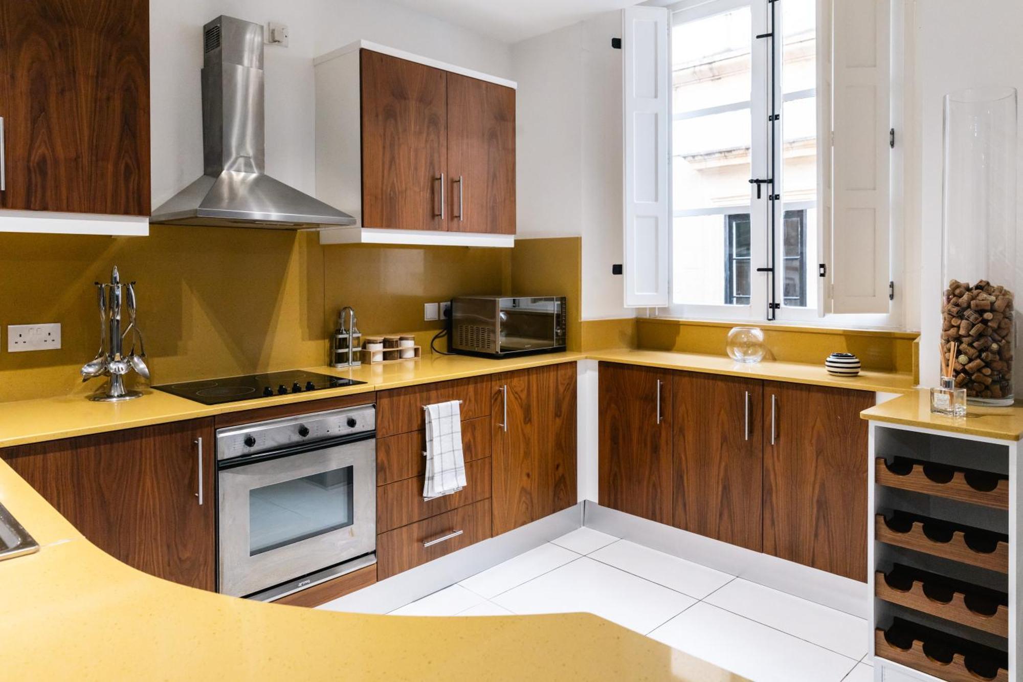 Modern Central 2Br Flat In Valletta By Arcobnb Extérieur photo